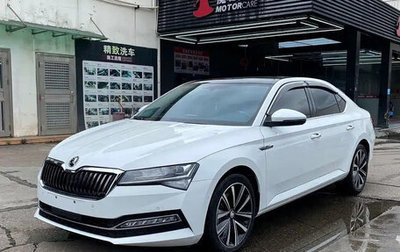 Skoda Superb III рестайлинг, 2022 год, 1 850 025 рублей, 1 фотография