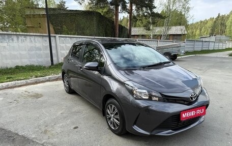 Toyota Vitz, 2016 год, 940 000 рублей, 1 фотография