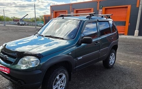 Chevrolet Niva I рестайлинг, 2009 год, 495 000 рублей, 3 фотография