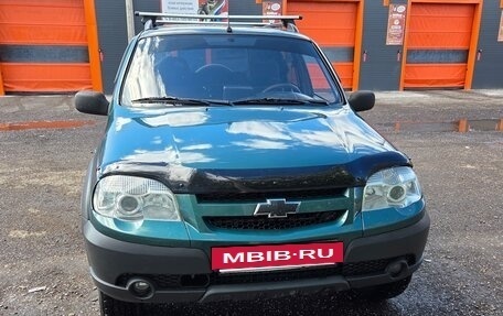 Chevrolet Niva I рестайлинг, 2009 год, 495 000 рублей, 2 фотография
