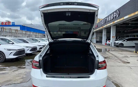 Skoda Superb III рестайлинг, 2022 год, 1 850 025 рублей, 10 фотография