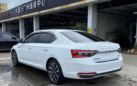 Skoda Superb III рестайлинг, 2022 год, 1 850 025 рублей, 11 фотография