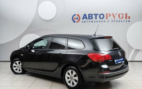 Opel Astra J, 2013 год, 675 000 рублей, 2 фотография