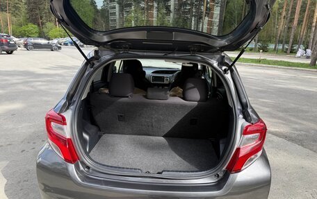 Toyota Vitz, 2016 год, 940 000 рублей, 14 фотография