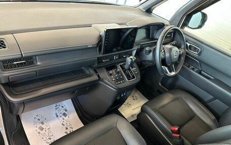 Honda Stepwgn, 2024 год, 3 599 900 рублей, 13 фотография