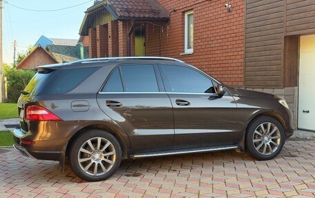 Mercedes-Benz M-Класс, 2013 год, 2 750 000 рублей, 3 фотография