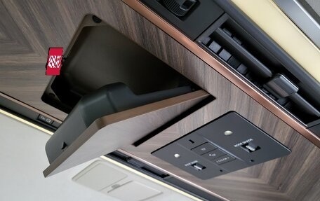 Lexus LM, 2025 год, 17 900 000 рублей, 28 фотография