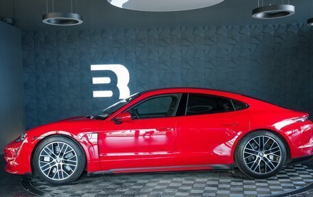Porsche Taycan I, 2021 год, 9 390 000 рублей, 4 фотография