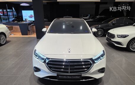 Mercedes-Benz E-Класс, 2025 год, 7 810 000 рублей, 1 фотография