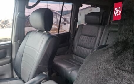 Toyota Land Cruiser 100 рестайлинг 2, 2002 год, 1 500 000 рублей, 5 фотография