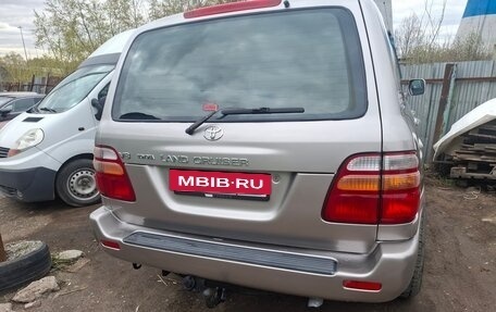 Toyota Land Cruiser 100 рестайлинг 2, 2002 год, 1 500 000 рублей, 11 фотография