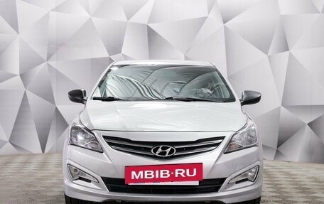 Hyundai Solaris II рестайлинг, 2015 год, 996 000 рублей, 8 фотография