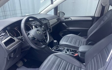 Volkswagen Touran III, 2020 год, 1 620 000 рублей, 5 фотография