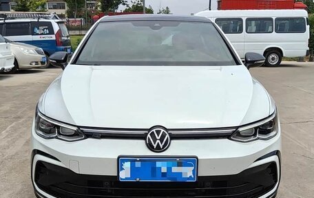 Volkswagen Golf VIII, 2022 год, 1 610 000 рублей, 3 фотография