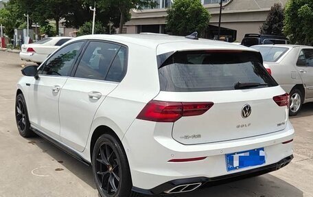 Volkswagen Golf VIII, 2022 год, 1 610 000 рублей, 5 фотография