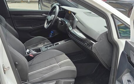 Volkswagen Golf VIII, 2022 год, 1 610 000 рублей, 7 фотография