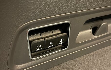 Mercedes-Benz GLS, 2019 год, 8 800 000 рублей, 38 фотография