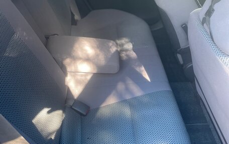 Nissan Wingroad III, 2002 год, 340 000 рублей, 6 фотография