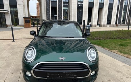 MINI Hatch, 2018 год, 1 500 000 рублей, 3 фотография