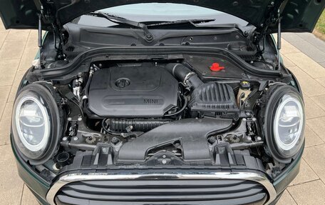 MINI Hatch, 2018 год, 1 500 000 рублей, 13 фотография