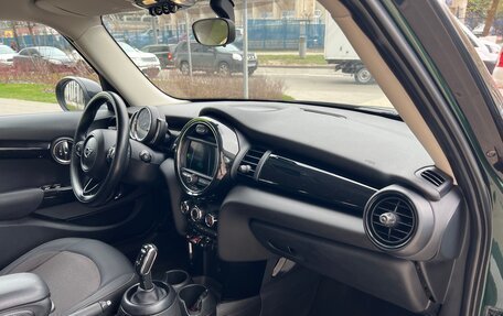 MINI Hatch, 2018 год, 1 500 000 рублей, 30 фотография