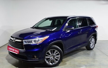 Toyota Highlander III, 2015 год, 2 987 000 рублей, 2 фотография