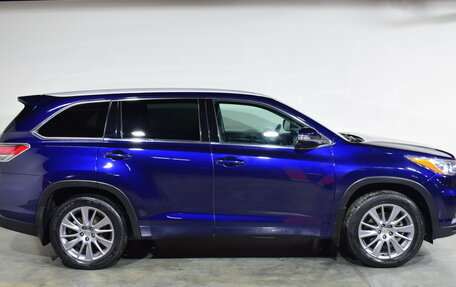Toyota Highlander III, 2015 год, 2 987 000 рублей, 6 фотография