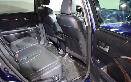 Toyota Highlander III, 2015 год, 2 987 000 рублей, 17 фотография
