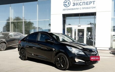 Hyundai Solaris II рестайлинг, 2016 год, 840 000 рублей, 3 фотография