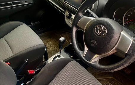 Toyota Vitz, 2014 год, 1 050 000 рублей, 10 фотография