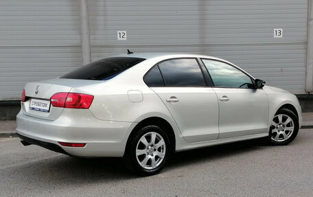 Volkswagen Jetta VI, 2011 год, 799 000 рублей, 5 фотография