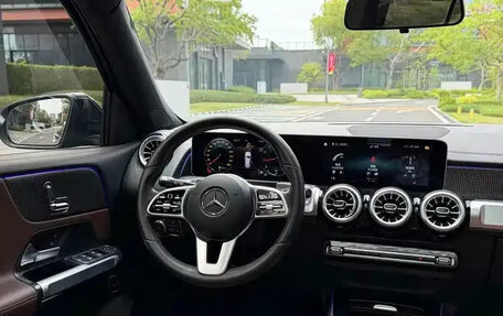 Mercedes-Benz GLB, 2021 год, 2 390 002 рублей, 12 фотография