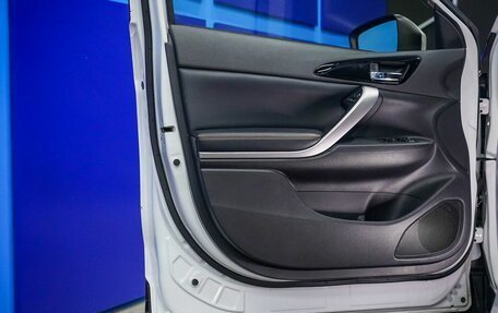 Mitsubishi Eclipse Cross, 2019 год, 2 000 000 рублей, 15 фотография