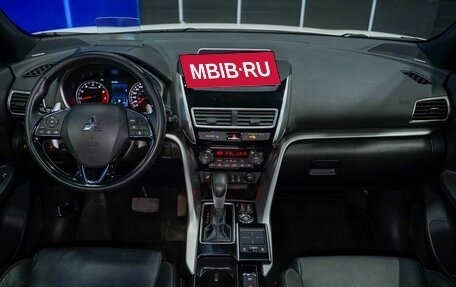 Mitsubishi Eclipse Cross, 2019 год, 2 000 000 рублей, 12 фотография