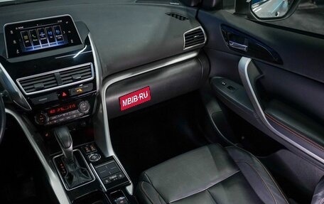 Mitsubishi Eclipse Cross, 2019 год, 2 000 000 рублей, 29 фотография