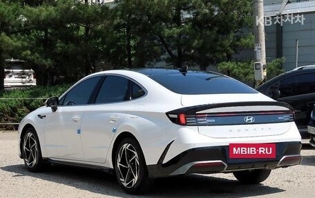 Hyundai Sonata VIII, 2023 год, 2 310 000 рублей, 3 фотография