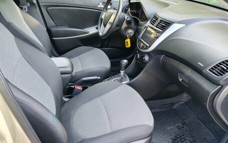 Hyundai Solaris II рестайлинг, 2012 год, 699 000 рублей, 12 фотография