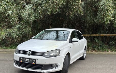 Volkswagen Polo VI (EU Market), 2012 год, 600 000 рублей, 2 фотография