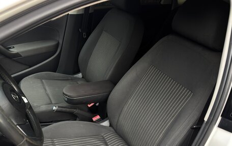 Volkswagen Polo VI (EU Market), 2012 год, 600 000 рублей, 11 фотография