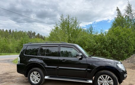 Mitsubishi Pajero IV, 2018 год, 2 800 000 рублей, 2 фотография