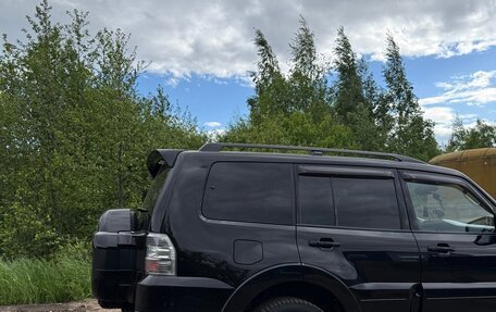 Mitsubishi Pajero IV, 2018 год, 2 800 000 рублей, 3 фотография