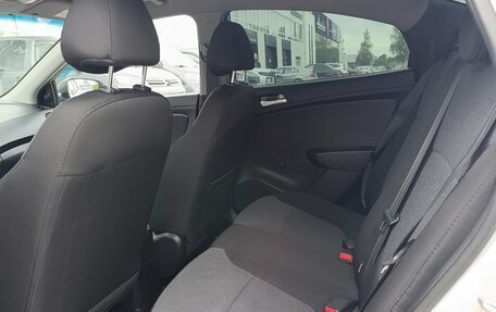 Hyundai Solaris II рестайлинг, 2014 год, 690 000 рублей, 22 фотография