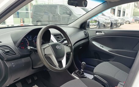 Hyundai Solaris II рестайлинг, 2014 год, 690 000 рублей, 13 фотография