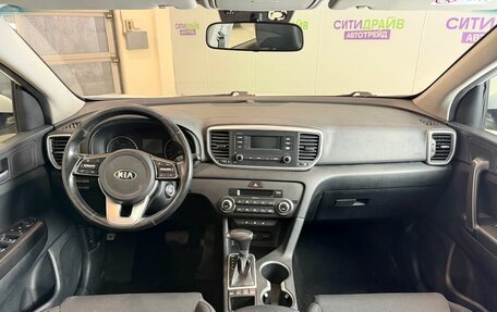 KIA Sportage IV рестайлинг, 2021 год, 1 499 000 рублей, 10 фотография