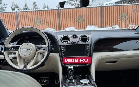 Bentley Bentayga I, 2018 год, 7 400 000 рублей, 10 фотография