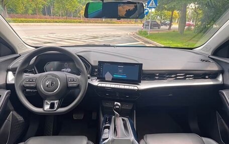 MG 5, 2022 год, 1 050 000 рублей, 12 фотография