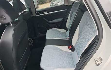 Volkswagen Lavida, 2023 год, 1 323 000 рублей, 19 фотография