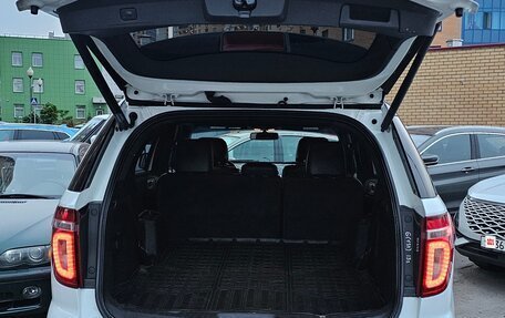 Ford Explorer VI, 2013 год, 999 999 рублей, 6 фотография