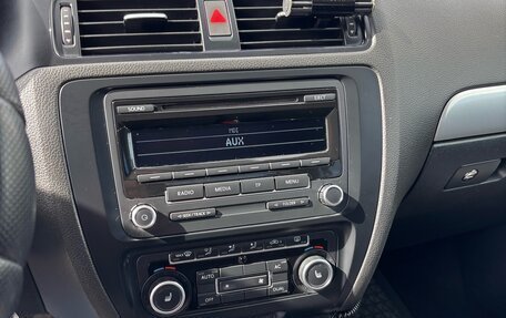 Volkswagen Jetta VI, 2012 год, 920 000 рублей, 16 фотография