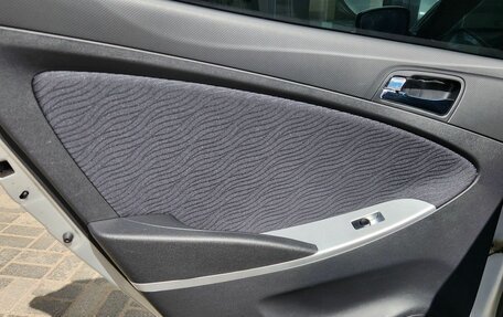 Hyundai Solaris II рестайлинг, 2011 год, 670 000 рублей, 10 фотография